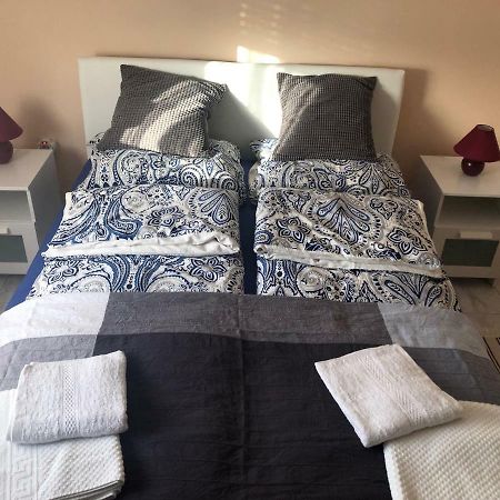 Obiteljski Apartman Filip U Blizini Plaze Za Djecu Palit Esterno foto